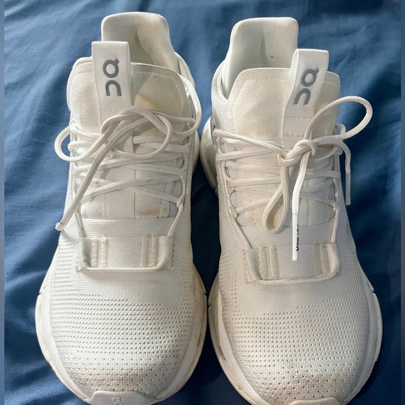 On Running Cloudnova - Picture 3 of 9